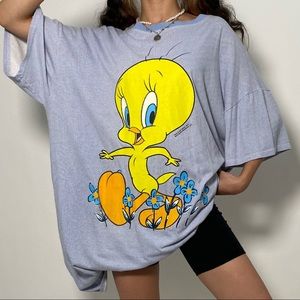 Vintage 1997 Happy Tweety Looney Tunes Tshirt